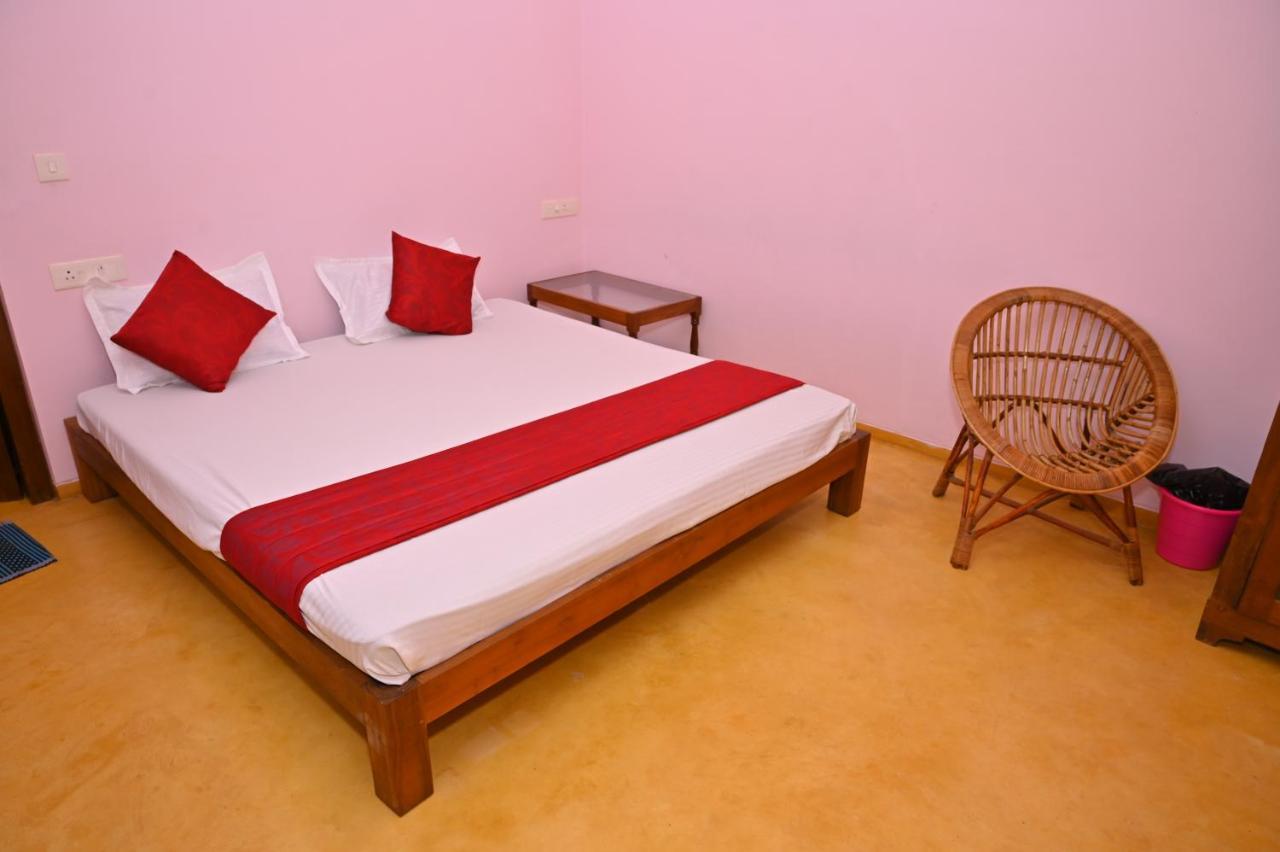Les Boganveillea Heritage Guest House Ауровил Екстериор снимка