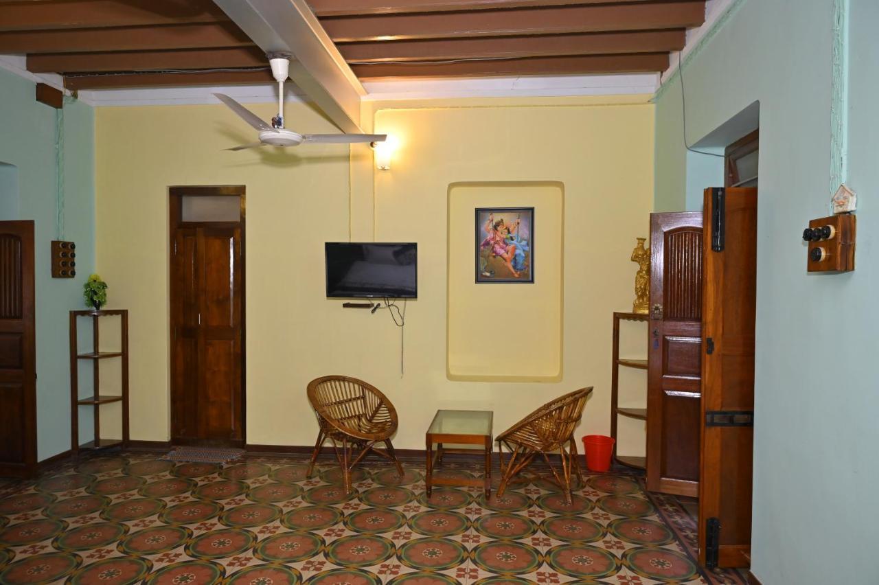 Les Boganveillea Heritage Guest House Ауровил Екстериор снимка